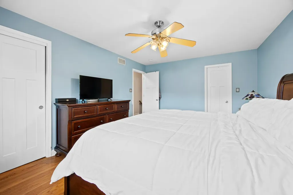 10S520 Havens Drive Downers Grove IL 60516