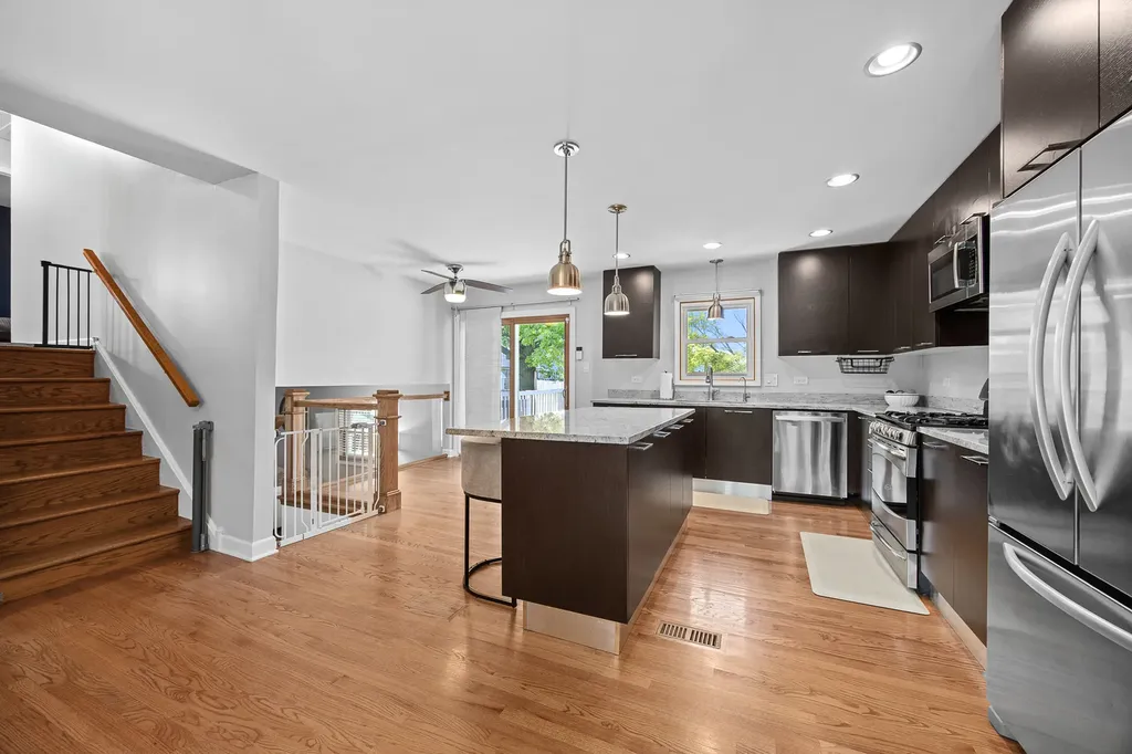 10S520 Havens Drive Downers Grove IL 60516