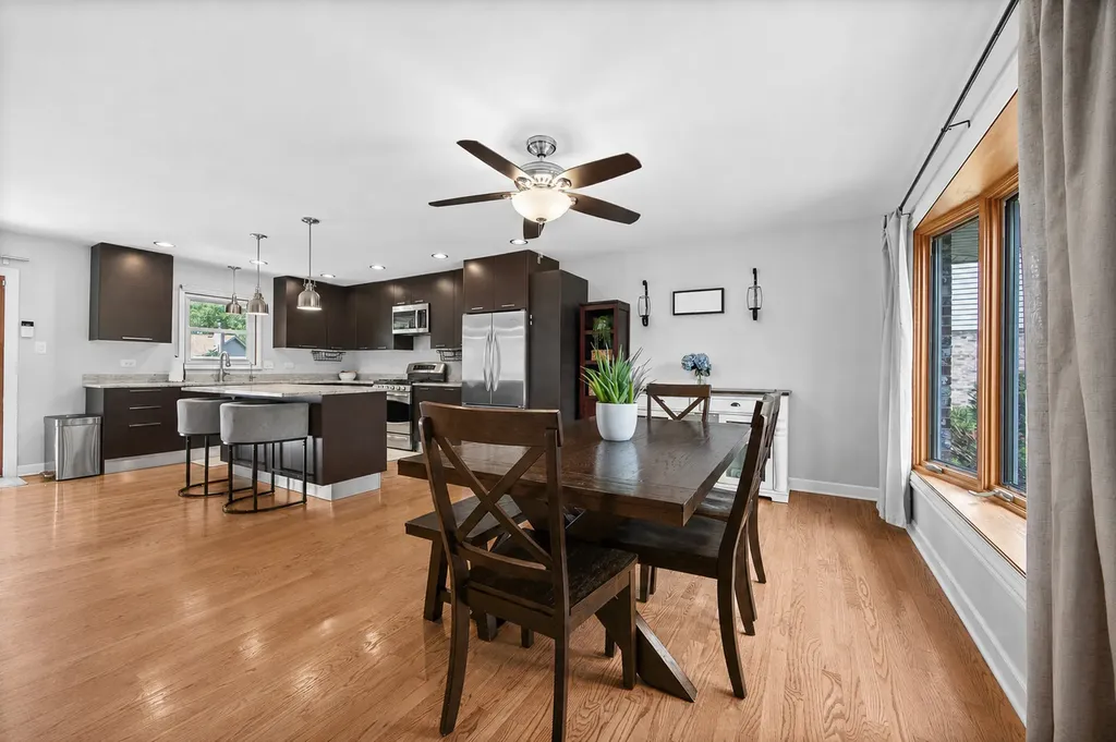 10S520 Havens Drive Downers Grove IL 60516