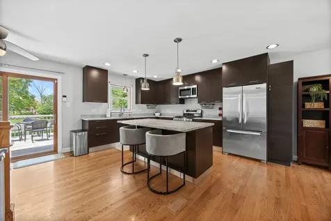 10S520 Havens Drive Downers Grove IL 60516