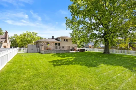 10S520 Havens Drive Downers Grove IL 60516