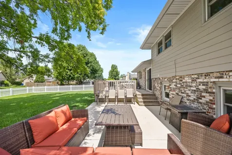 10S520 Havens Drive Downers Grove IL 60516