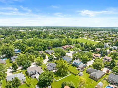 10S520 Havens Drive Downers Grove IL 60516