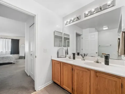 949 Charlela Lane Elk Grove Village IL 60007