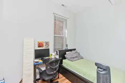 1431 West Flournoy Street Chicago IL 60607