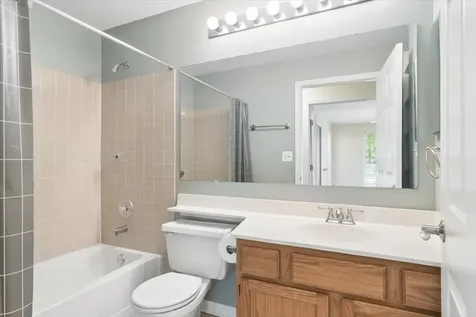501 Grosse Pointe Circle Vernon Hills IL 60061