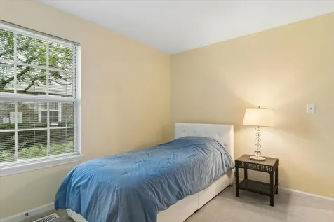 501 Grosse Pointe Circle Vernon Hills IL 60061