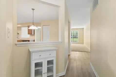 501 Grosse Pointe Circle Vernon Hills IL 60061