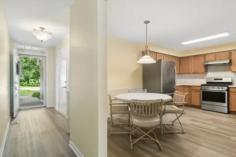 501 Grosse Pointe Circle Vernon Hills IL 60061