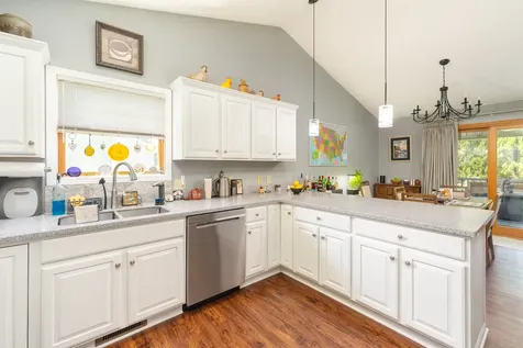 2738 Becker Drive Peru IL 61354