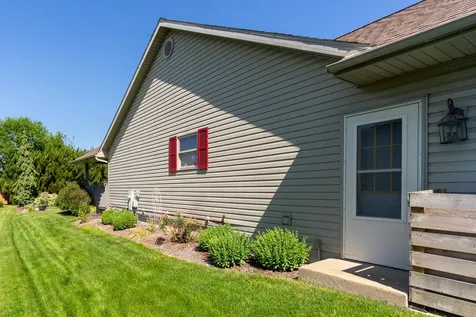 2738 Becker Drive Peru IL 61354