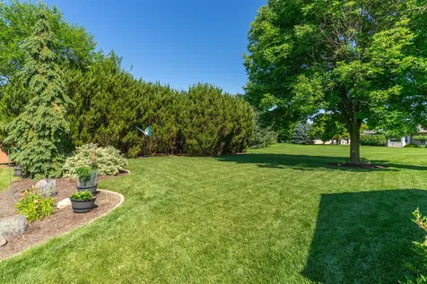 2738 Becker Drive Peru IL 61354