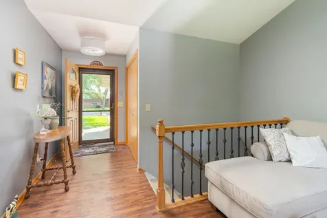2738 Becker Drive Peru IL 61354