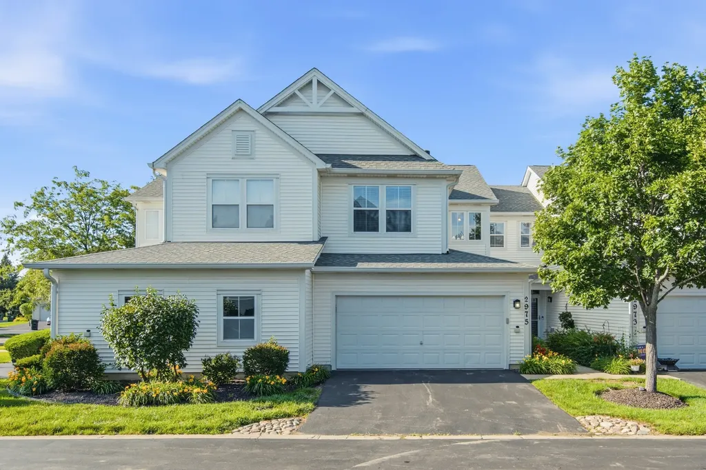 2975 Falling Waters Lane Lindenhurst IL 60046