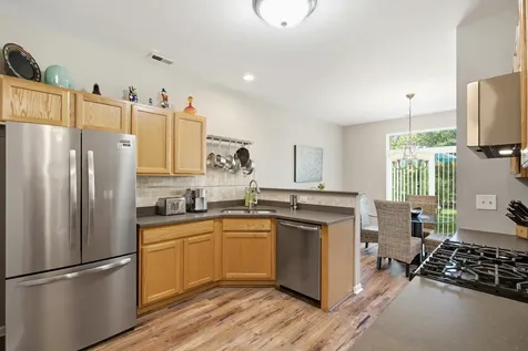 2975 Falling Waters Lane Lindenhurst IL 60046