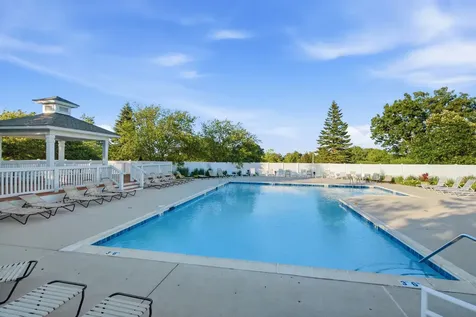 2975 Falling Waters Lane Lindenhurst IL 60046