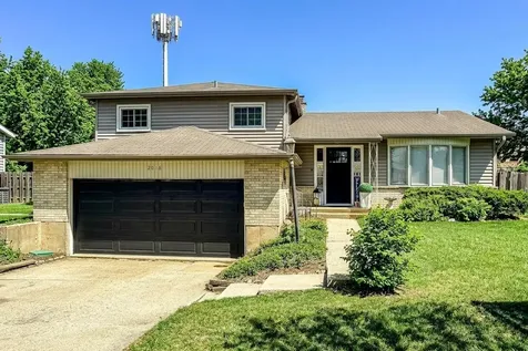 2018 East Ivy Lane Mount Prospect IL 60056