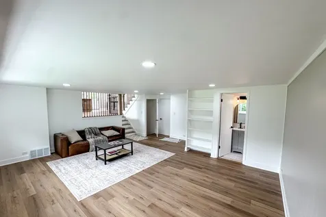 2018 East Ivy Lane Mount Prospect IL 60056