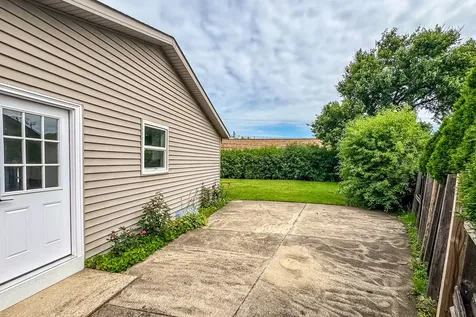 2018 East Ivy Lane Mount Prospect IL 60056