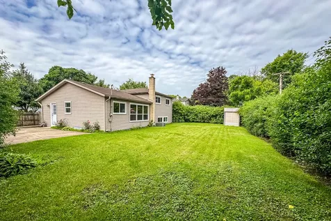 2018 East Ivy Lane Mount Prospect IL 60056