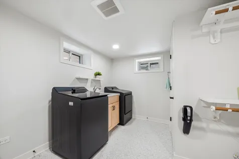 443 Shenstone Road Riverside IL 60546