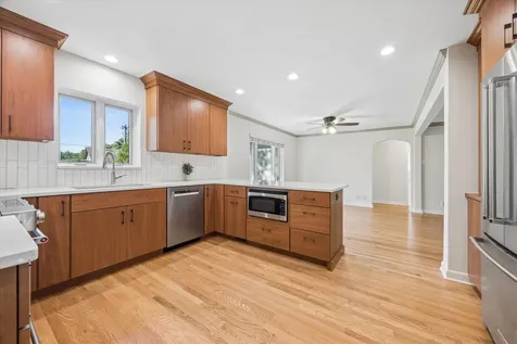 443 Shenstone Road Riverside IL 60546