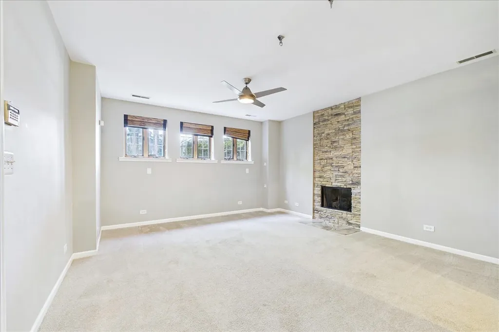4315 North Richmond Street Chicago IL 60618