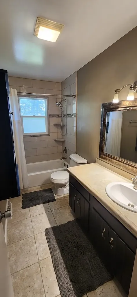 1240 Constellation Drive Aurora IL 60505