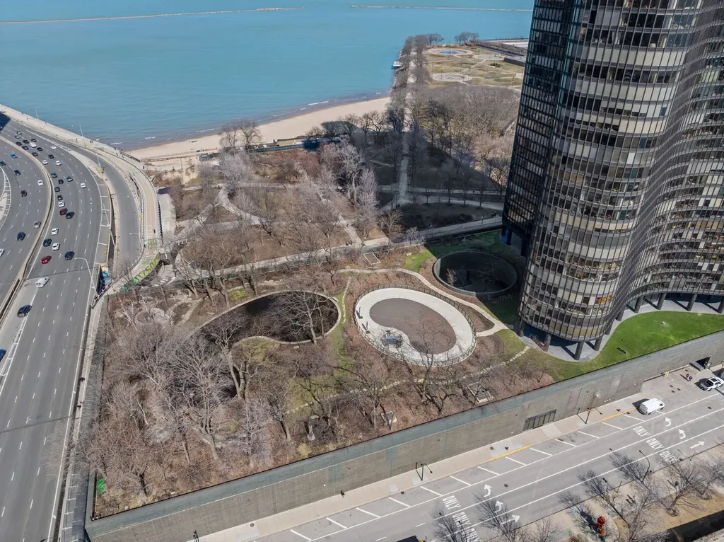 505 North Lake Shore Drive Chicago IL 60611