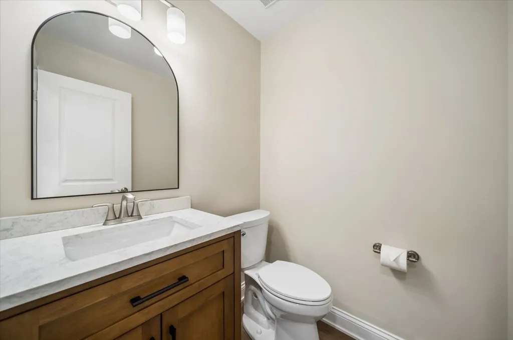 1933 Town Drive Naperville IL 60565