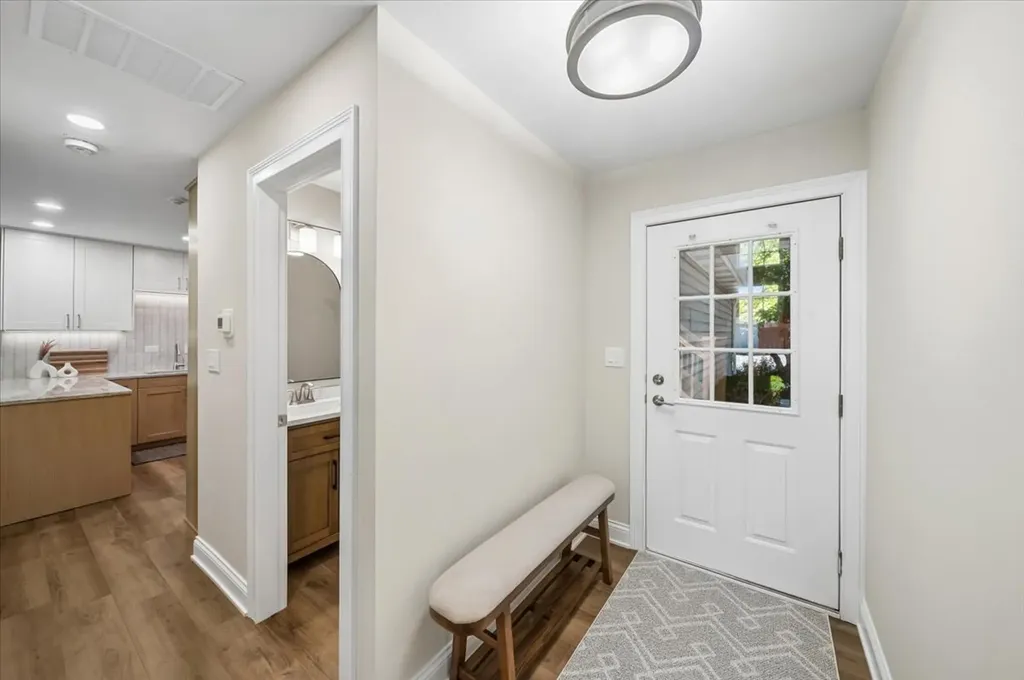 1933 Town Drive Naperville IL 60565