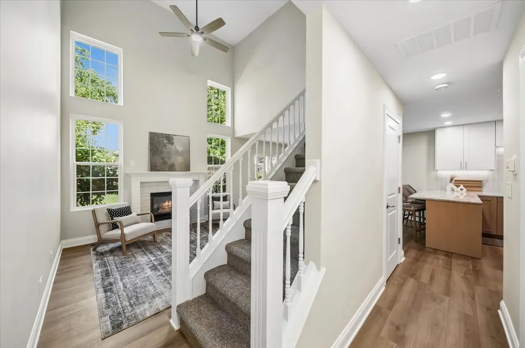 1933 Town Drive Naperville IL 60565