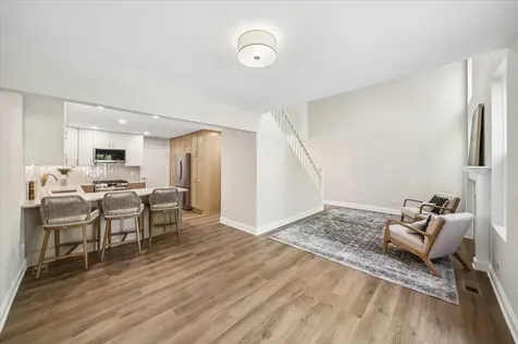 1933 Town Drive Naperville IL 60565