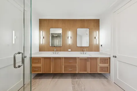 4616 North Claremont Avenue Chicago IL 60625