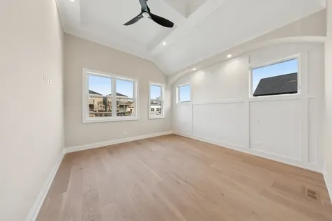 4616 North Claremont Avenue Chicago IL 60625