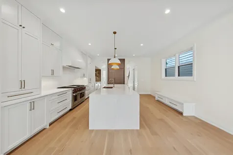 4616 North Claremont Avenue Chicago IL 60625