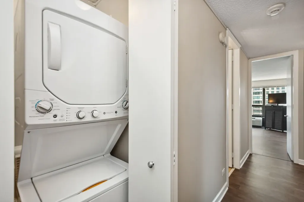30 East Huron Street Chicago IL 60611
