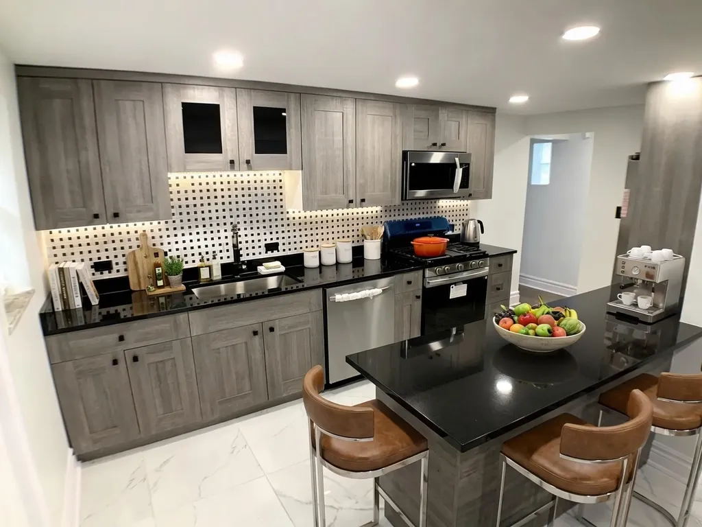 400 West 96th Street Chicago IL 60628