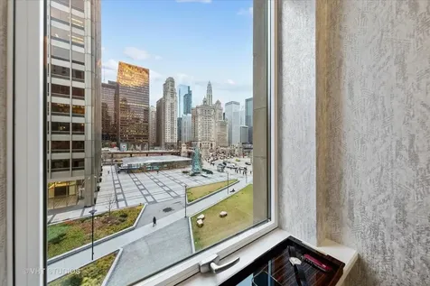435 North Michigan Avenue Chicago IL 60611