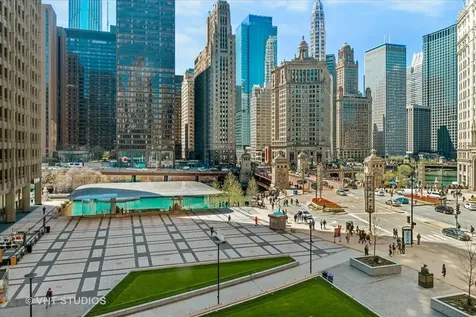 435 North Michigan Avenue Chicago IL 60611