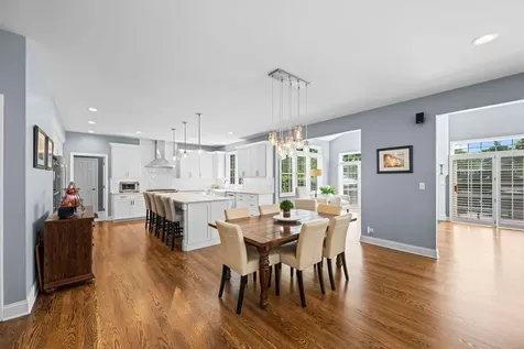 2733 North Elm Lane Arlington Heights IL 60004