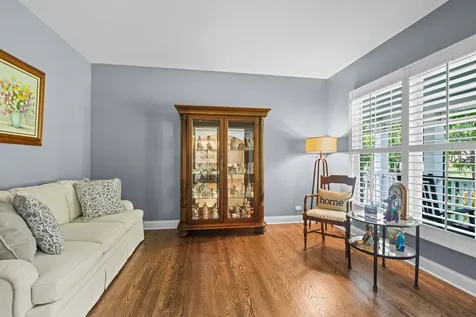 2733 North Elm Lane Arlington Heights IL 60004