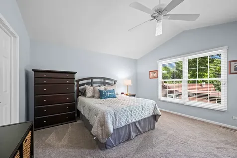 2733 North Elm Lane Arlington Heights IL 60004