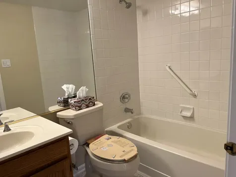 1299 Longacre Lane Wheeling IL 60090