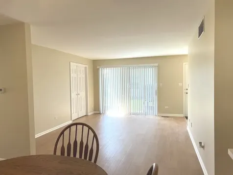 1299 Longacre Lane Wheeling IL 60090