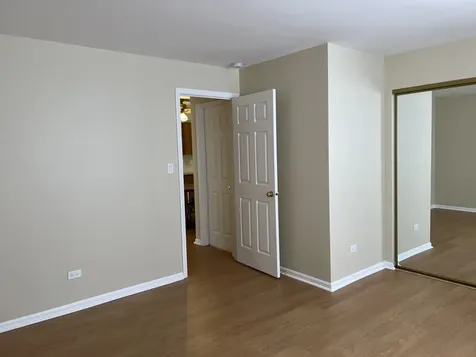 1299 Longacre Lane Wheeling IL 60090