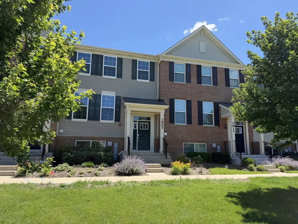 1607 Carlstedt Drive Batavia IL 60510
