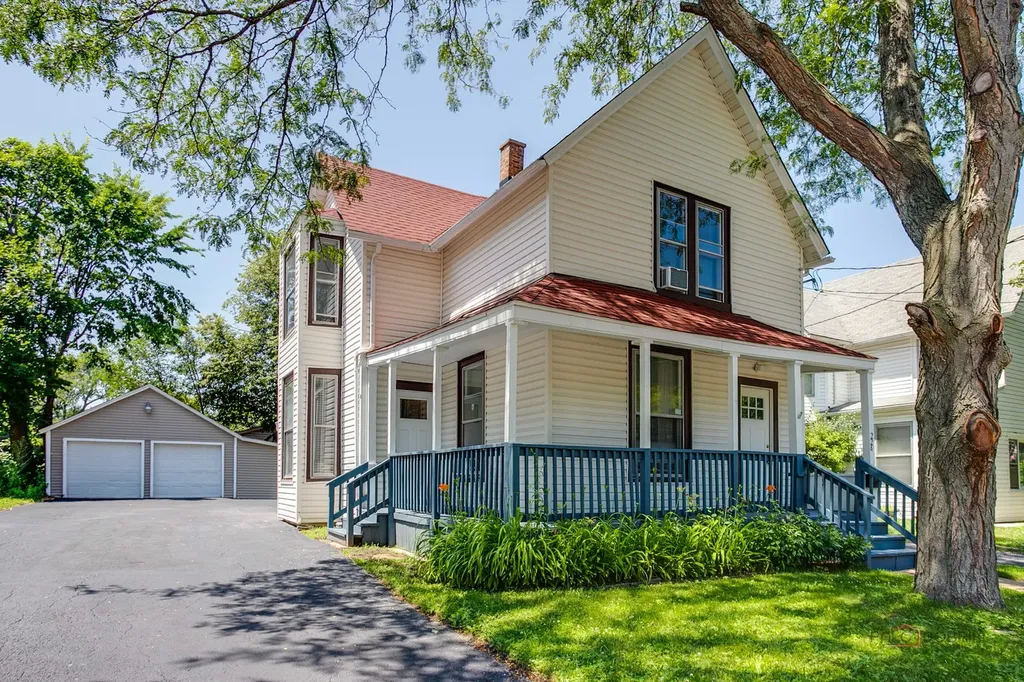 228 South Lincoln Avenue Waukegan IL 60085