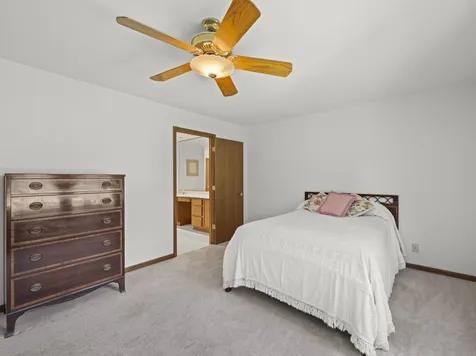 204 Jason Court Bloomingdale IL 60108