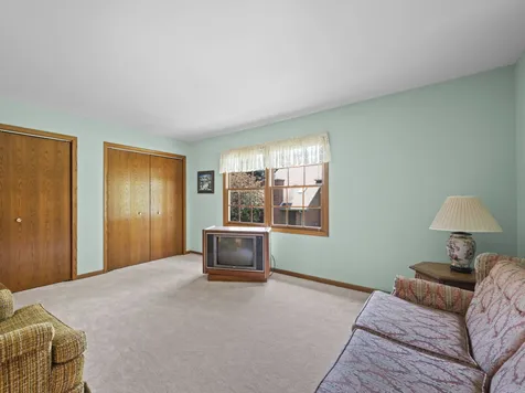 204 Jason Court Bloomingdale IL 60108